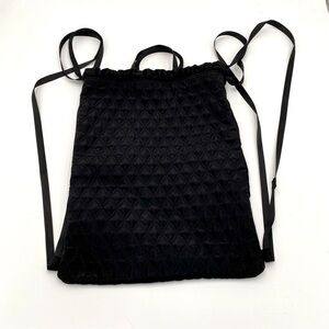 Fabletics LOGO Textured Cinch Top Drawstring BackPack Bag Travel‎ Vacation Black